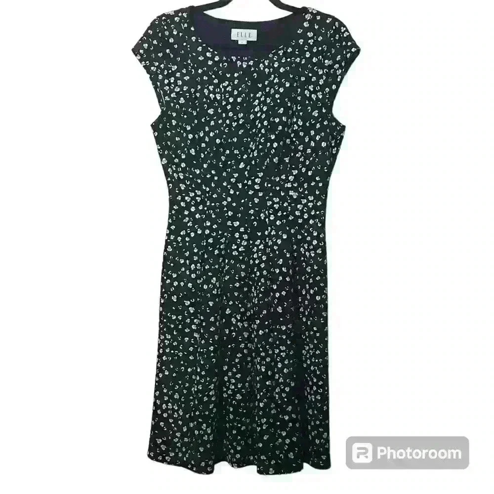 Elle Dress | Black Flowery Dress | Size Large | Like New